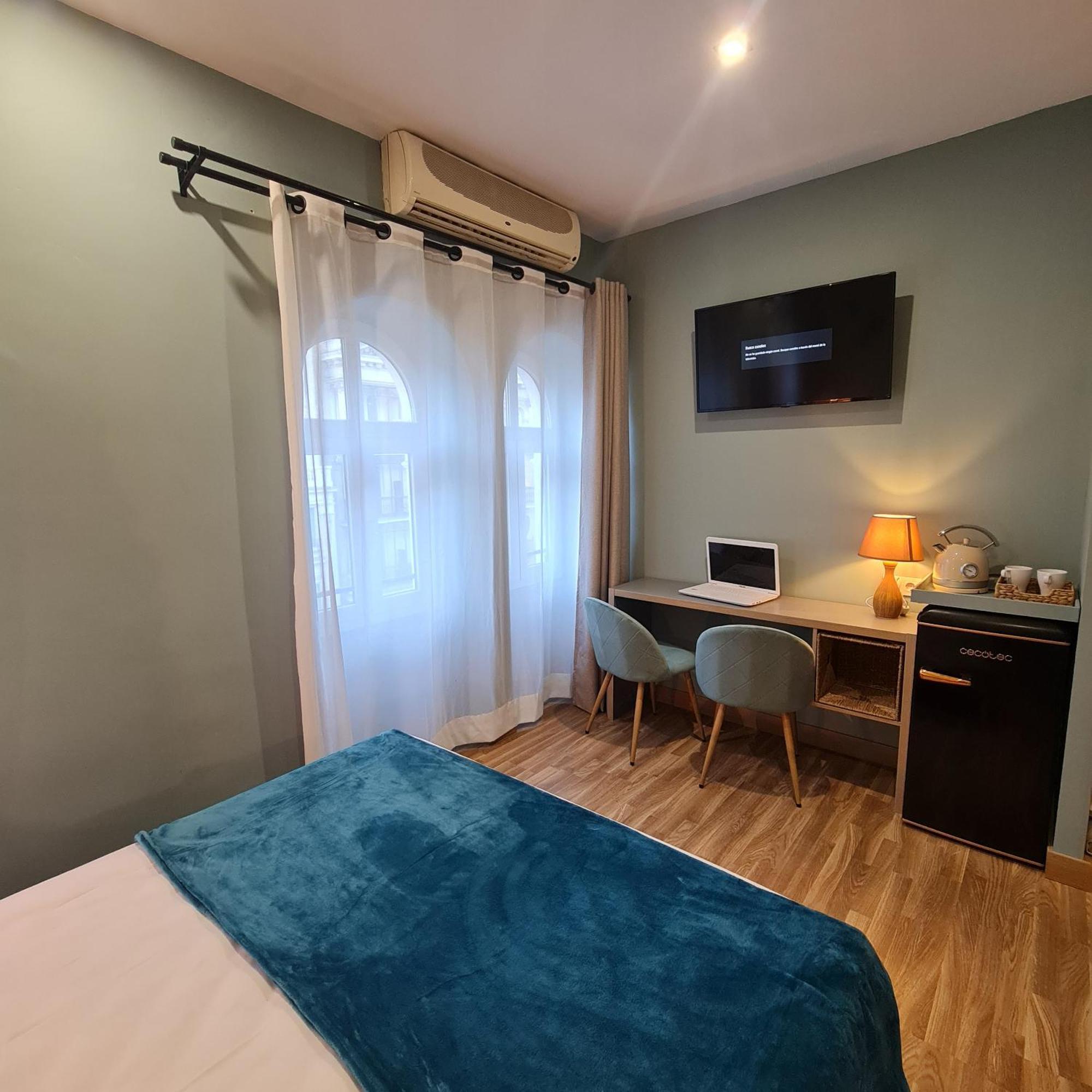 Luxury Green Hostal Madrid Gran Via Exterior foto